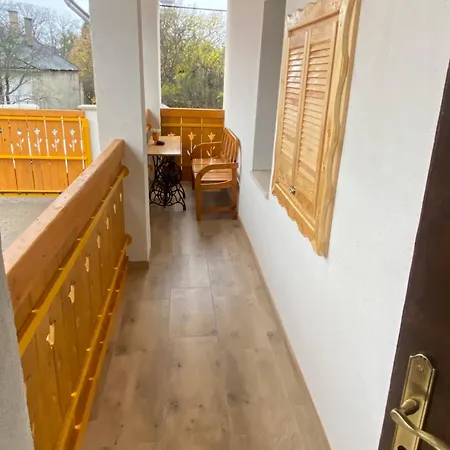 Lebujos Vendeghaz Privat bolig Boldogkovaralja