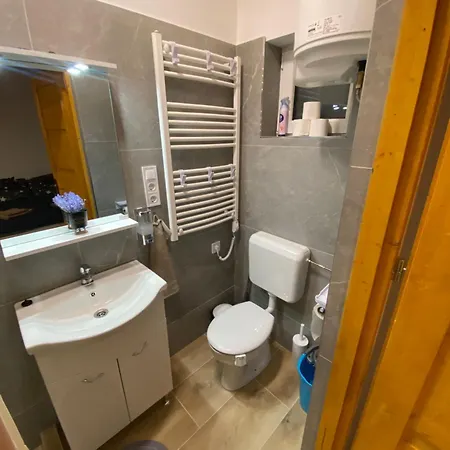 Lebujos Vendeghaz Privat bolig