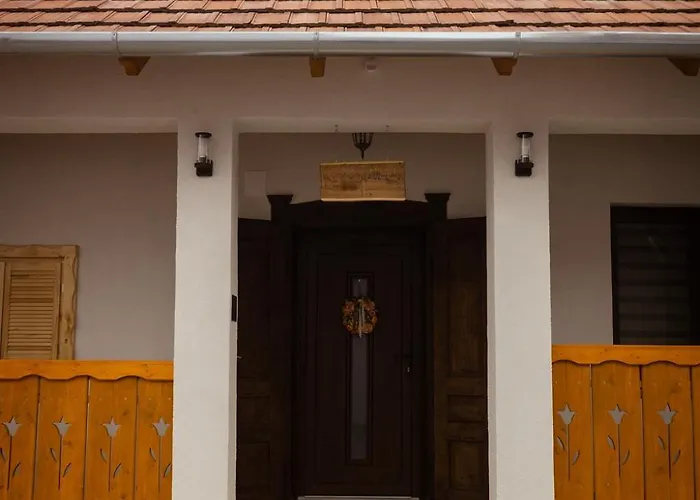 홈스테이 Lebujos Vendeghaz *